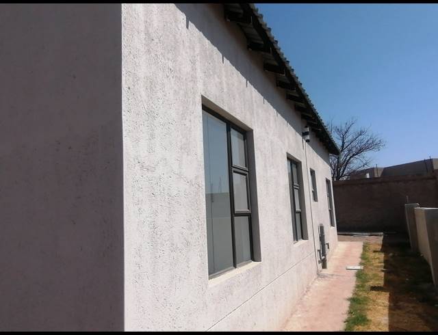4 BEDROOM HOUSE FOR SALE IN BENDOR